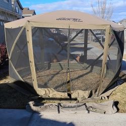 Clam Quick-Set Escape Screen Tent
