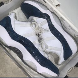 Jordan 11 Lows Men Sz 8 Women 10