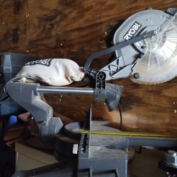 Ryobi Sliding Miter Saw