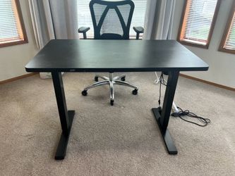 Electric sit stand desk with ergonomic chair