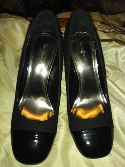 Jacklyn Smith. Black dress shoes. Size 9