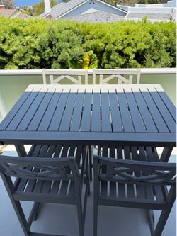 Patio Table High-Top with 4 chairs - MUST GO 6/19