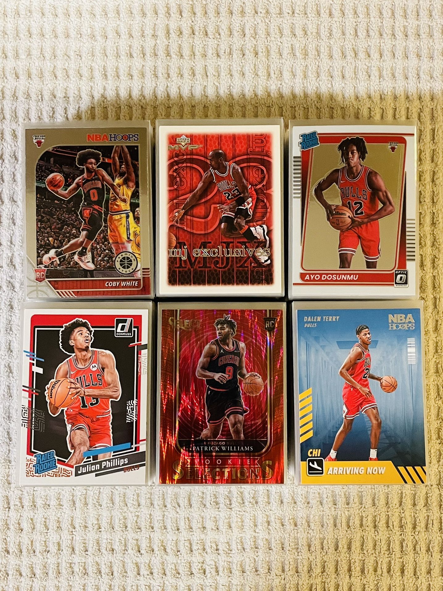 Chicago Bulls 310 Card Basketball Lot! Rookies, Prizms, Parallels, Autographs, Short Prints, Variations & More!