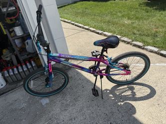 Girls Bike 20”