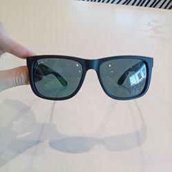 Black Mens Raybands Sunglasses Authentic!