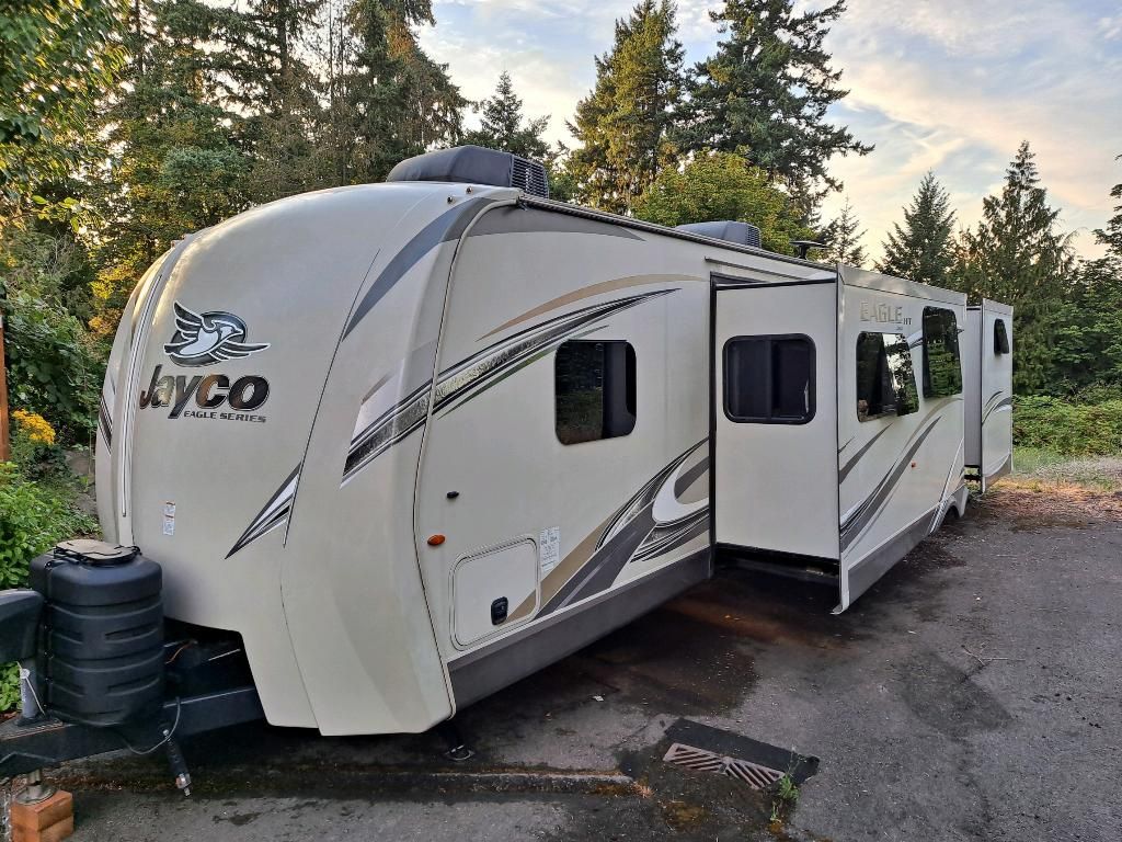 2018 Jayco Eagle HTTravel Trailer w/rear BUNKHOUSE for Sale in