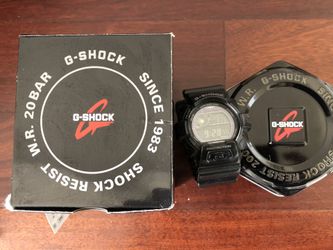 G-SHOCK BLACK comes with original packaging & manuals