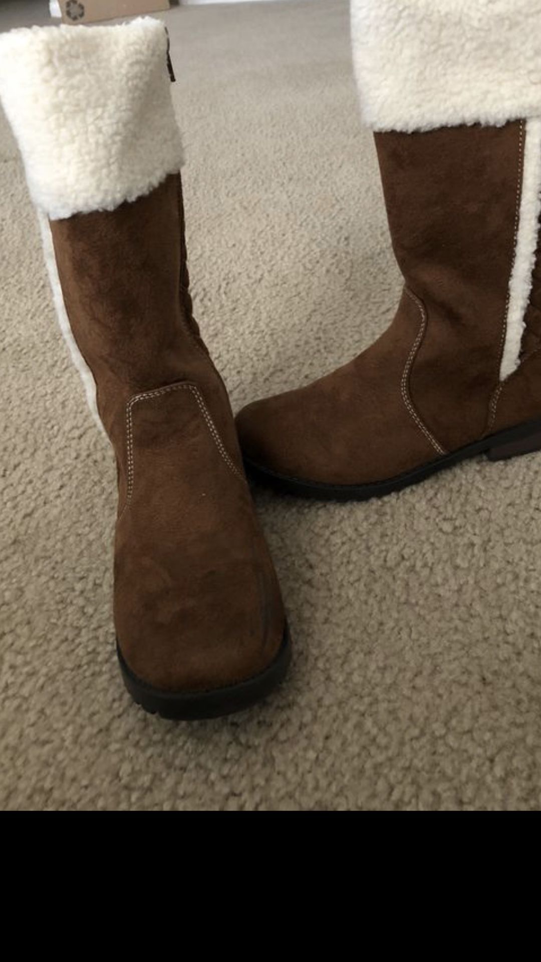 Little girl brown boots size 1