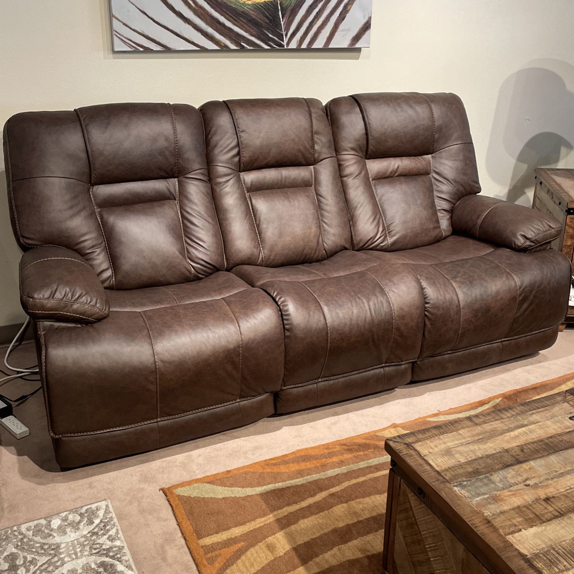 Reclining sofa