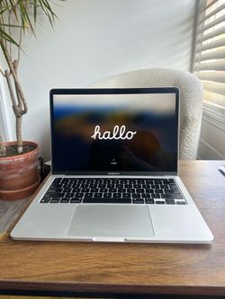 Apple MacBook Pro 13in M1 (2020) - Silver | 8GB RAM | 256GB