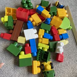 Plastic Snapping Blocks 