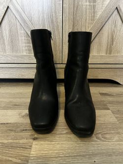 Black Boots (women 9.5)