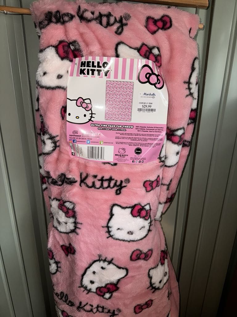 Hello Kitty Blanket 