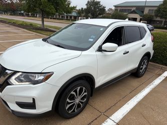 2019 Nissan Rogue S – Clean Title – 91K Miles