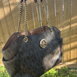 Micheal Kors 