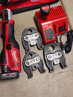 Milwaukee M12 ForceLogic Press Tool Kit