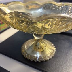 Glass Rustic Gold Leaf Centerpiece Base