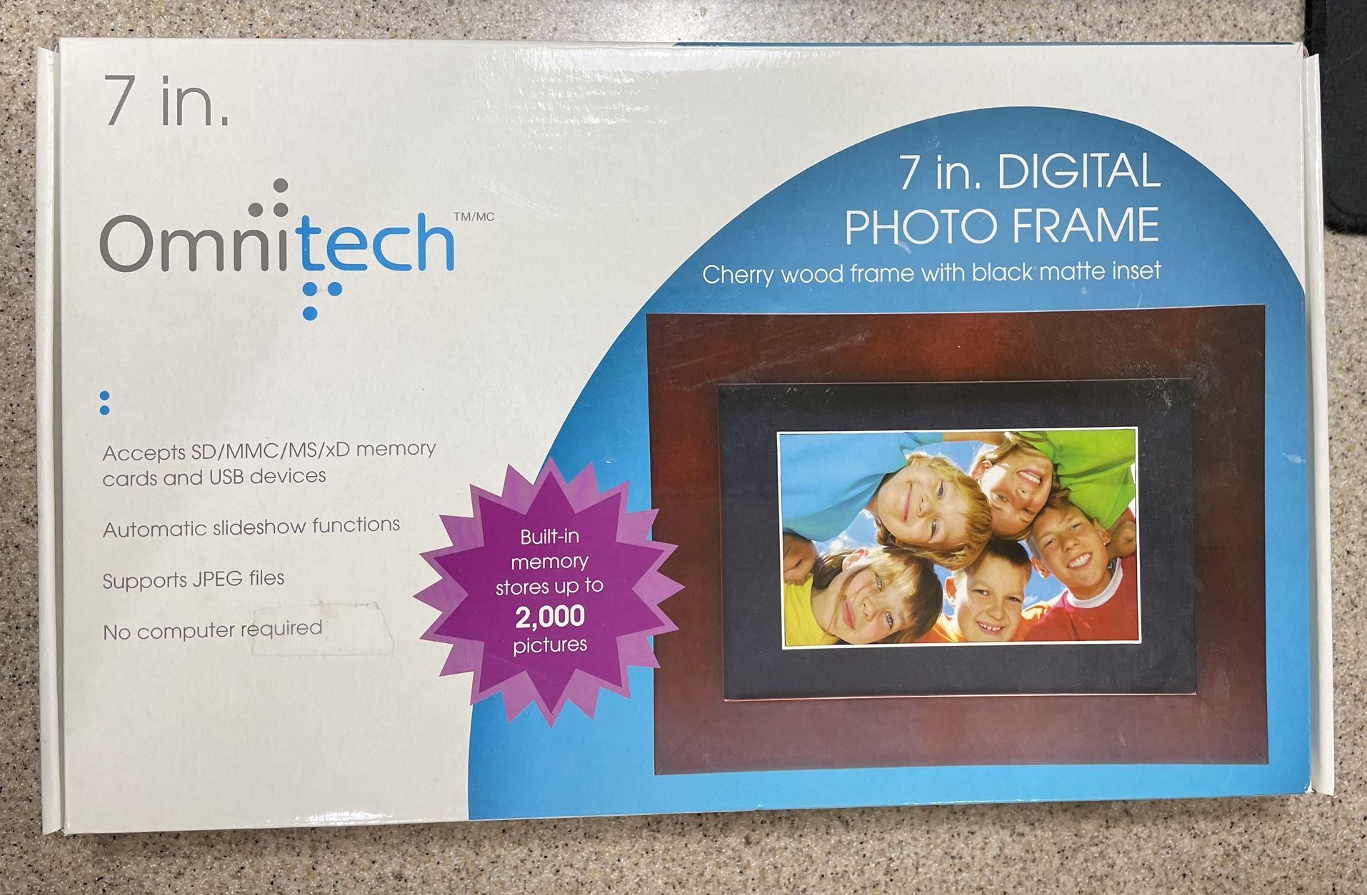 7 Inch Digital Photo Frame — New In Box