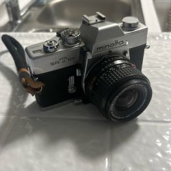 Minokta SRT101 35mm SLR