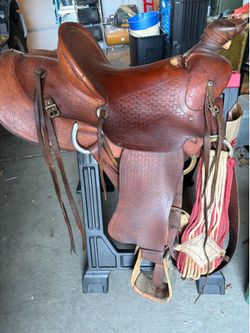 Vintage custom made working saddle