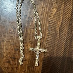 Rope Chain Cross 14K Gold 