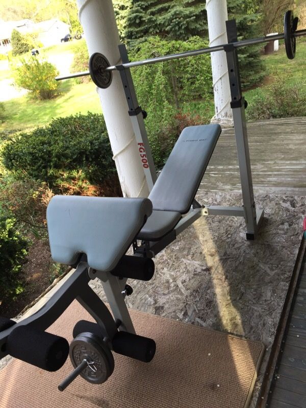 Fitness Gear FG500 weight bench with 22 weights