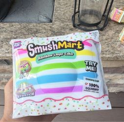 SmushMart Rainbow Layer Cake Squishy