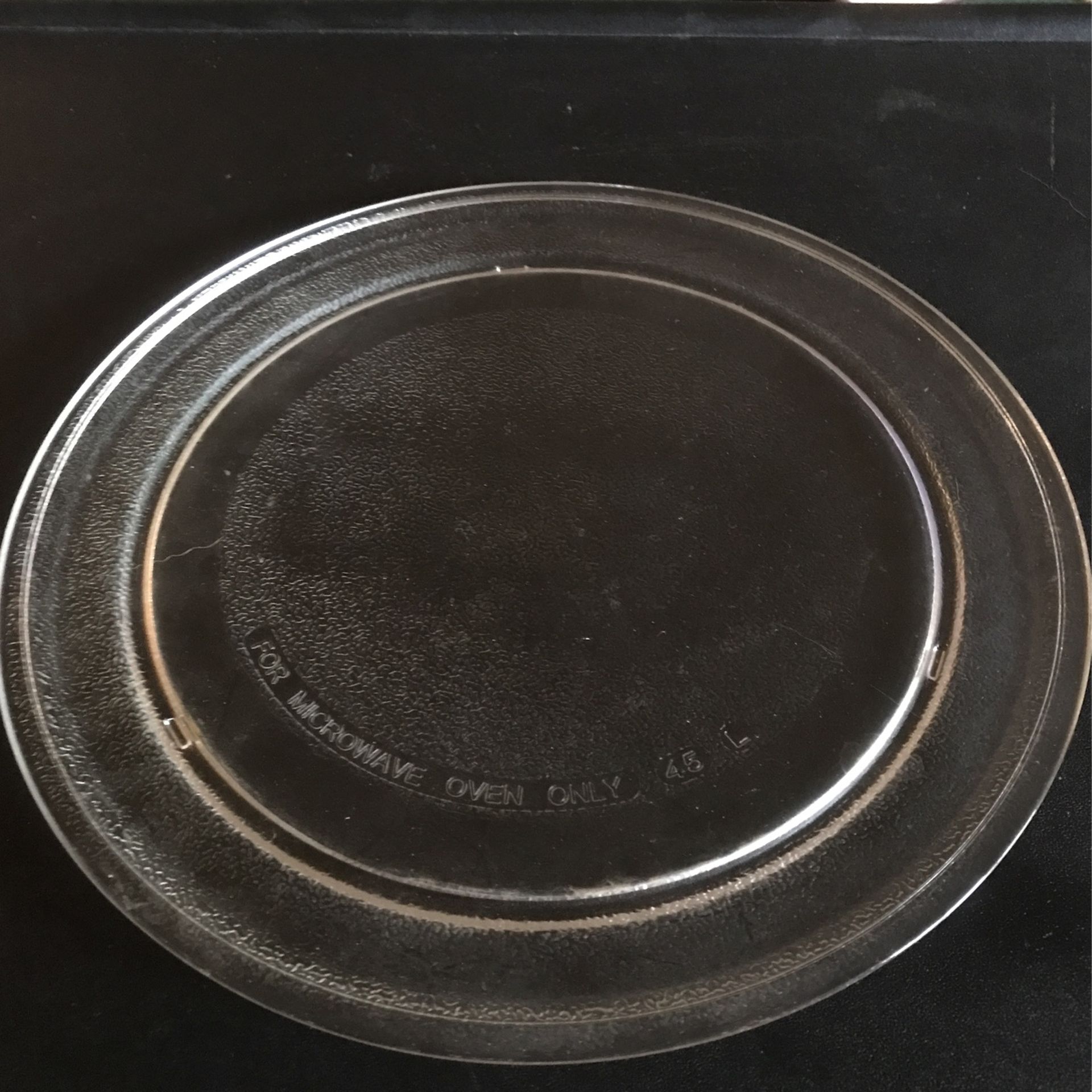 Microwave  Glass Turn Dish