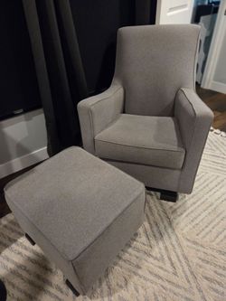 MONTE Luca Gray Upholstered Glider Chair with Ottoman