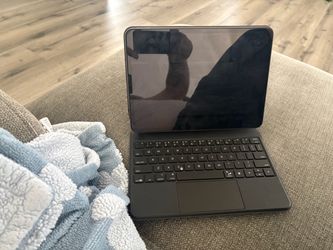 iPad Pro 11”