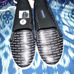 Vans Slip ONS Only Wore Maybe 15minutes