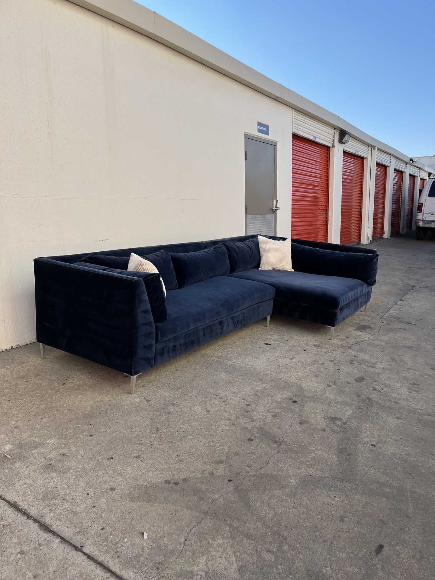 CB2 Blue Velvet Sectional Couch (Free Delivery) for Sale in Los Angeles