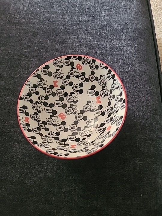 Disney Ceramic Serving Bowl Mickey And Minnie Mouse