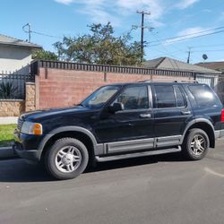 2004 Ford Explorer