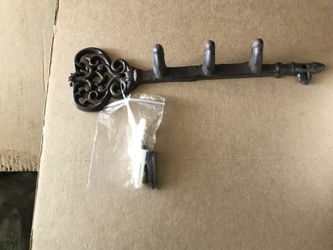 Rustic style key holder