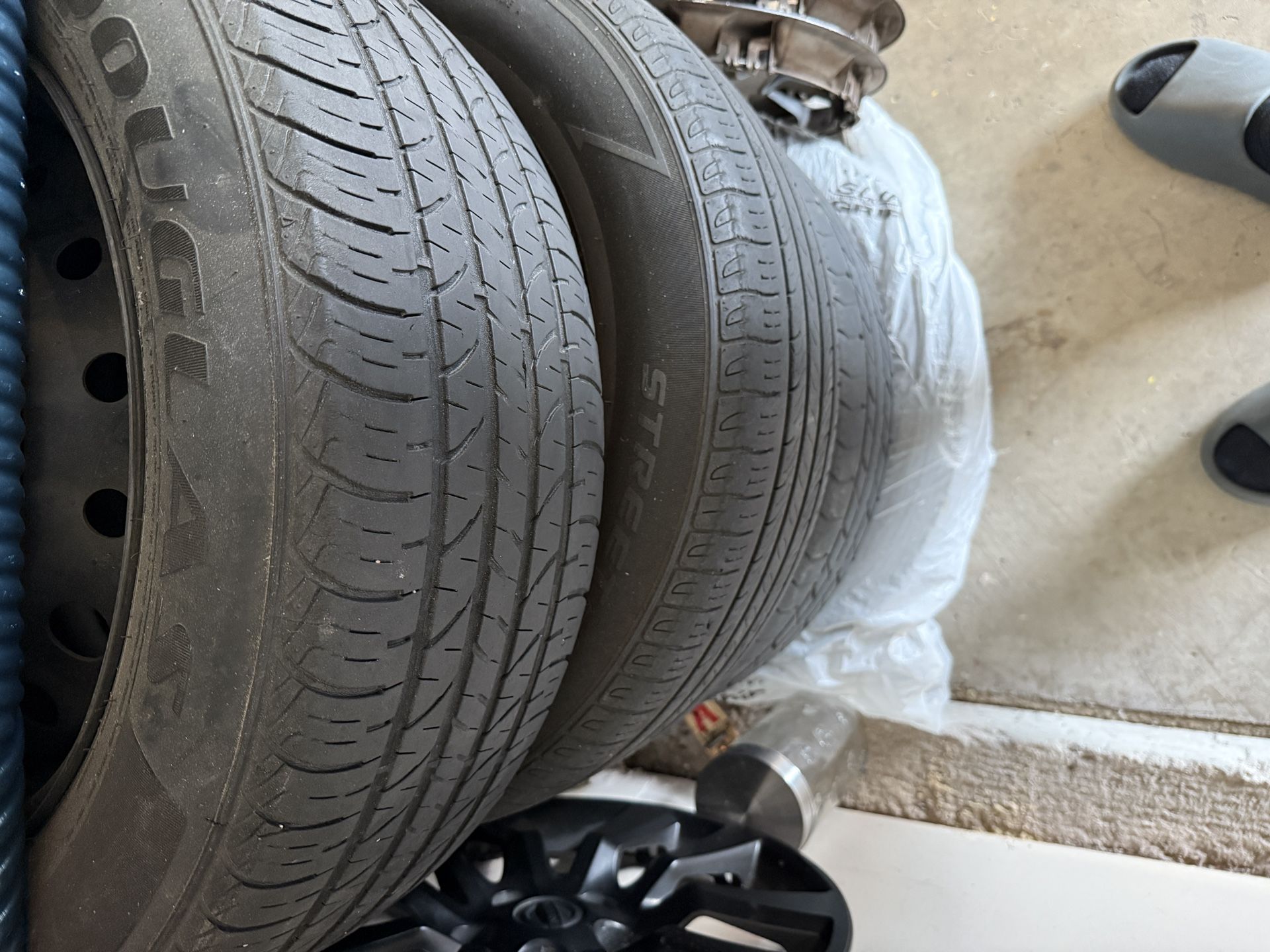 Car Tires 