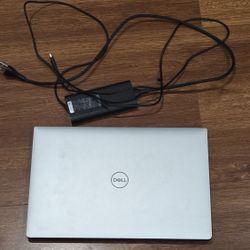 Dell XPS 7590 Intel Core i9 32GB Ram 1TB SSD 15.6" Touch Screen
