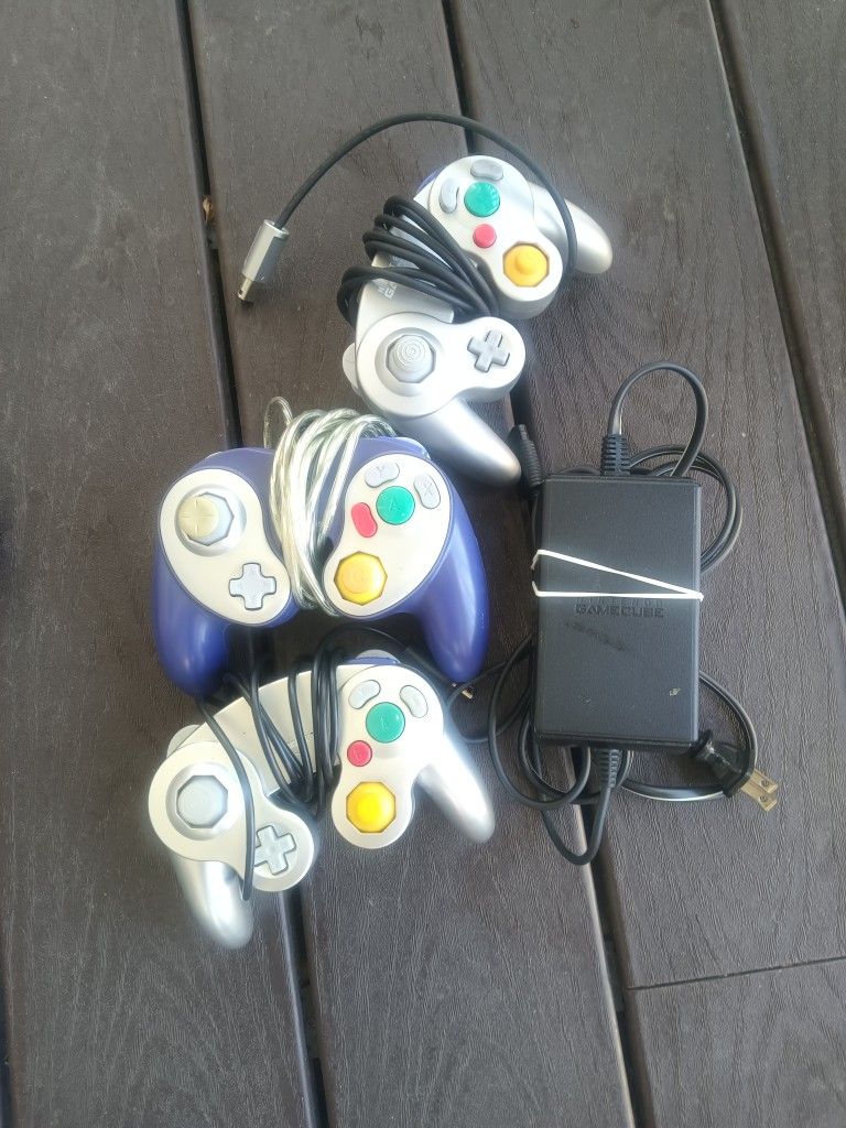 GameCube Controllers
