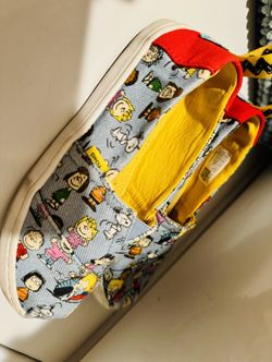 Peanuts Tom’s Size 13 kids