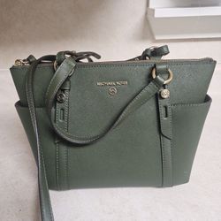 Medium Size Michael Kors Purse