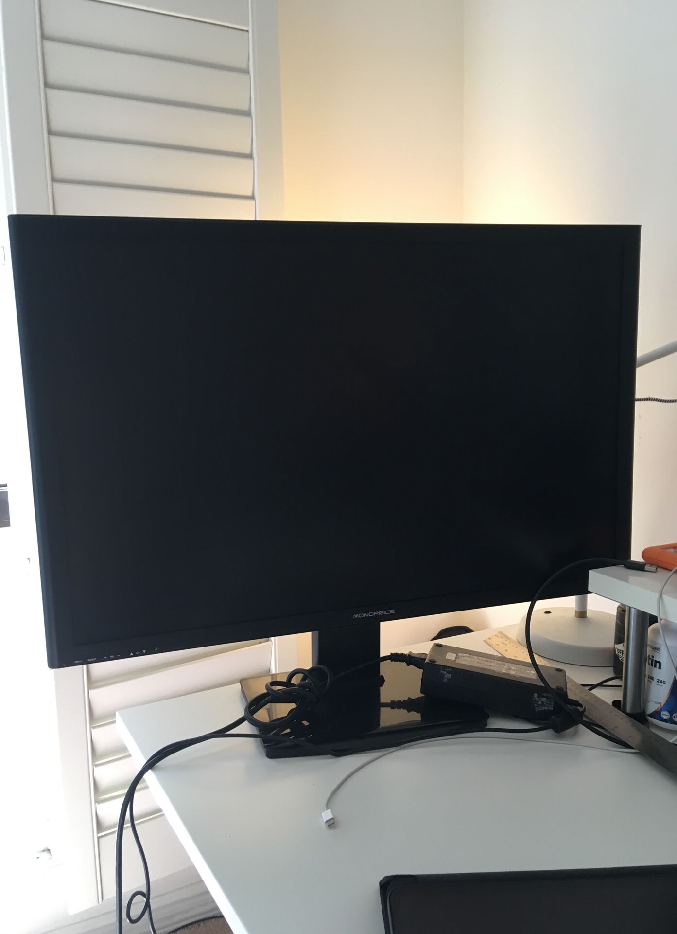30” IPS LCD Monoprice Computer Monitor - Matte screen 2560x1600 30hz