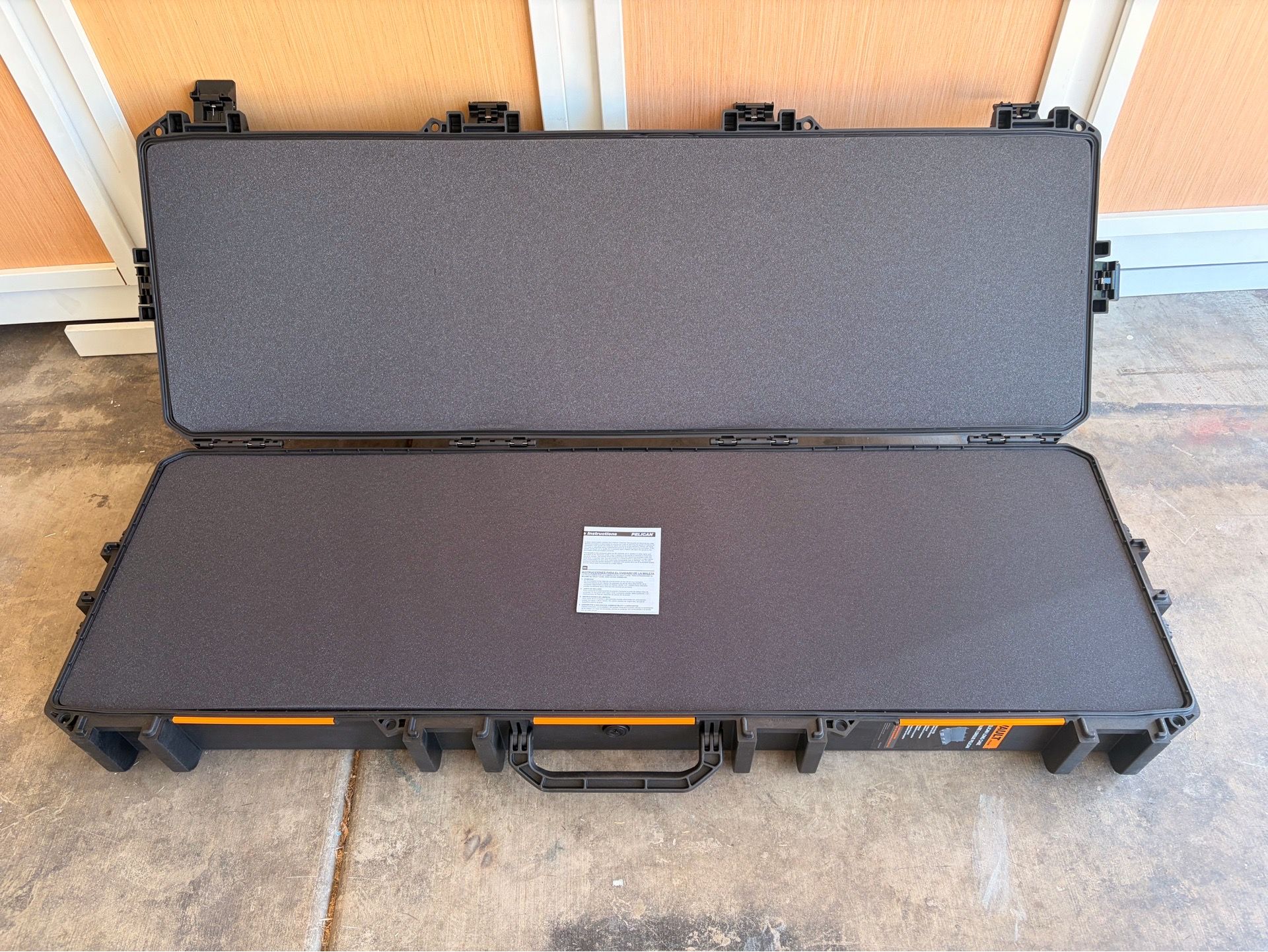 Pelican Vault V800 Double Rifle Case- Brand New, Never used