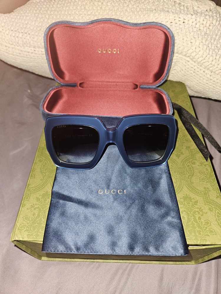 Authentic Gucci Oversized Sunglasses 