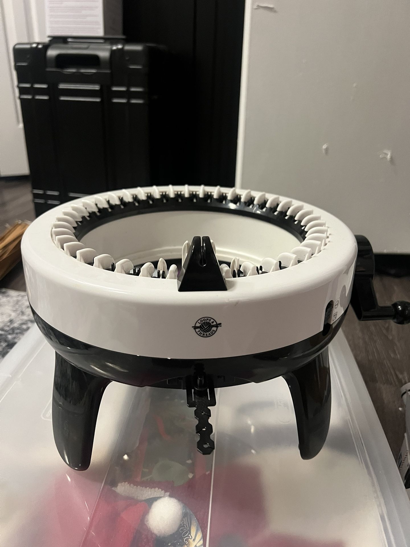 Loops & Threads Knitting Machine