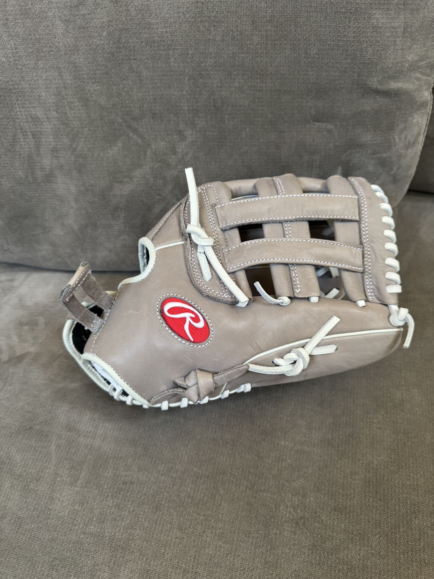 Rawlings Softball Glove