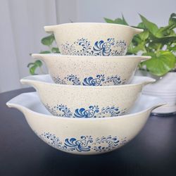 Pyrex Homestead Cinderella Bowls