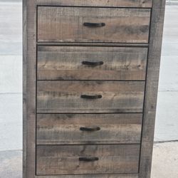 DRESSER 