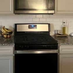 Gas Stove & Microwave 