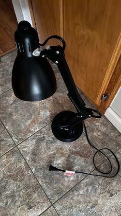 Desk lamp