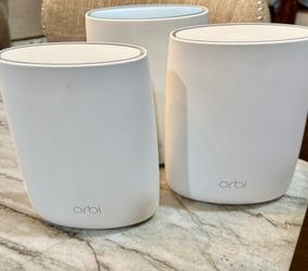 Orbi Wireless WiFi Router and Satellite Netgear